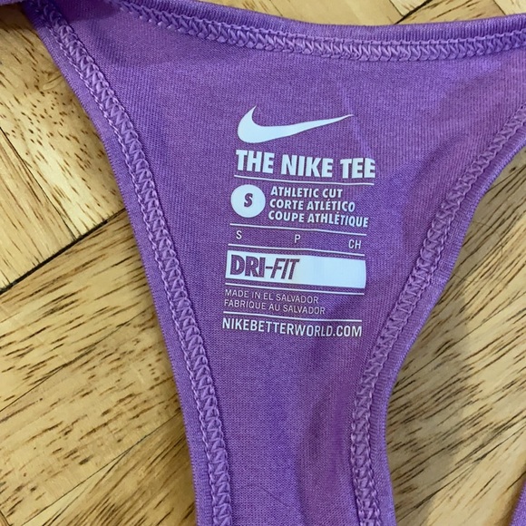 Set of 3 Nike Tank Tops - Picture 5 of 8
